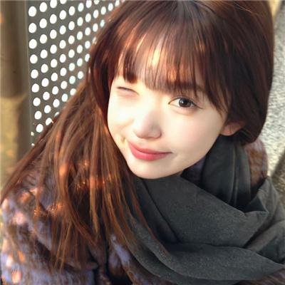 乌鸦与麻雀